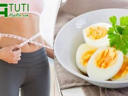 Ăn trứng gà luộc vào buổi tối có béo không ?
